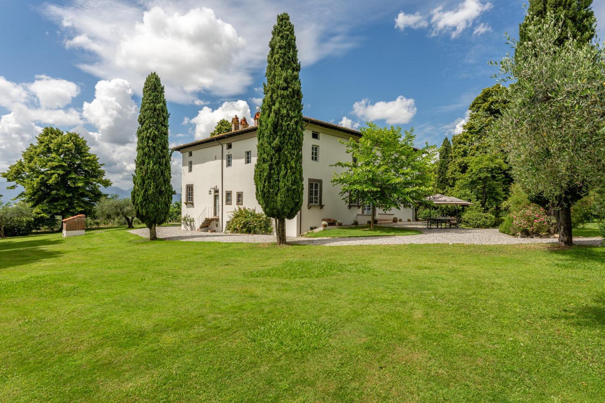Agriturismo Mansi Bernardini Lucca Buitenkant foto